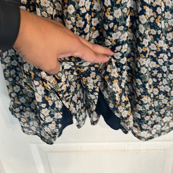 Final Touch short romper - Picture 6 of 10